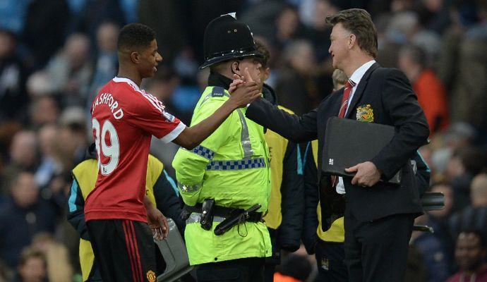 Rashford trascina il Manchester United, ma van Gaal non lo fa entrare in spogliatoio