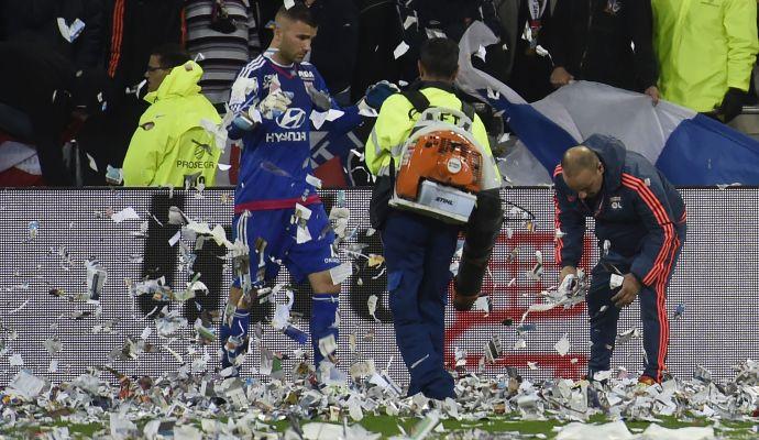 La partita ostaggio di un vortice di carta