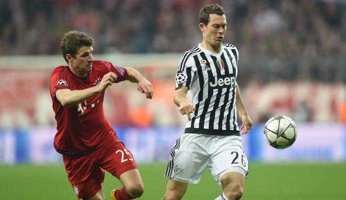 Lichtsteiner wants Juventus stay