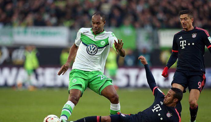 Manchester United fancy themselves a Wolfsburg centre-back!