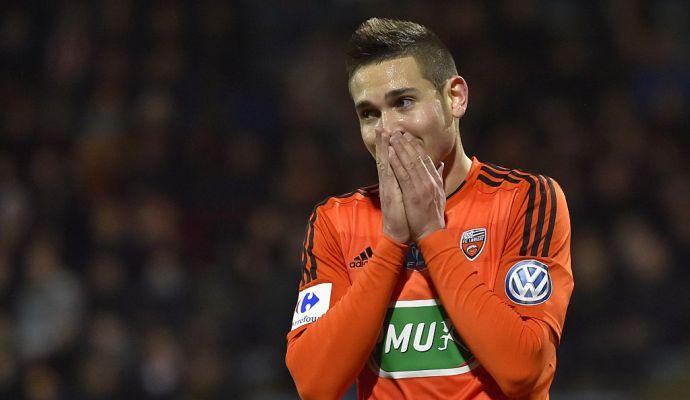 Arsenal e Liverpool su un difensore del Lorient