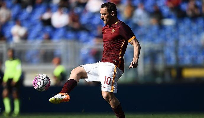 Roma: Totti rinnova, è fatta per Caceres