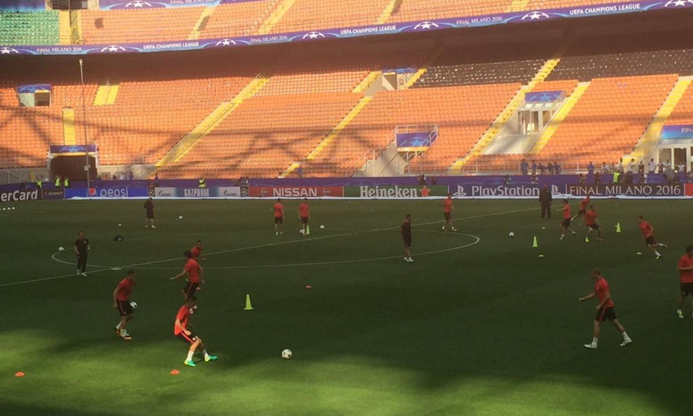 Atletico Madrid, rifinitura a San Siro FOTO e VIDEO