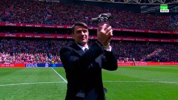 Chi è l uomo giusto per rilanciare il calcio? Da Maldini a Galliani VOTA