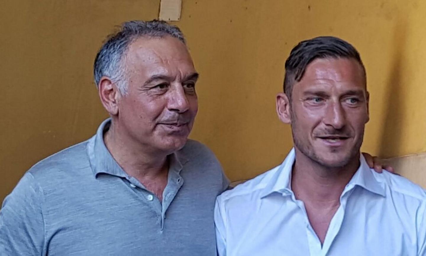 Roma: UFFICIALE, TOTTI RINNOVA. Un anno da calciatore, sei da dirigente 