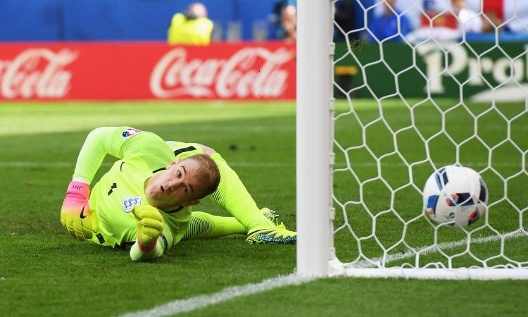 Manchester City: two squads in for Hart