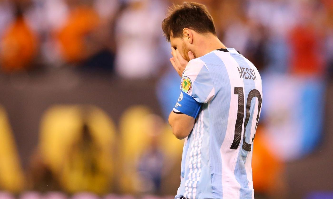 Colombia-Argentina: Messi si sente male in aereo