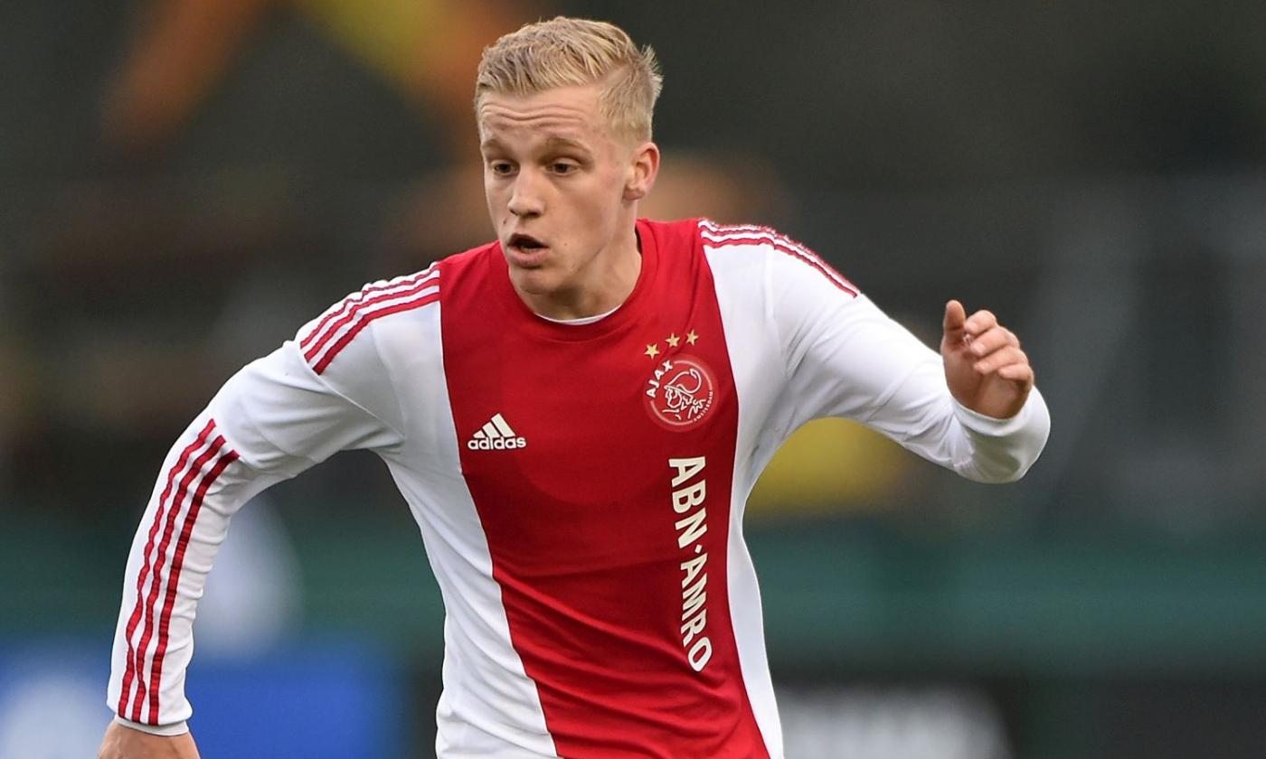 Barcelona set sights on Ajax promise