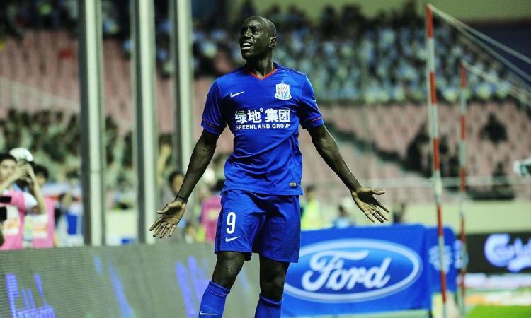 Lugano, Demba Ba rescinde dopo 48 minuti in campo