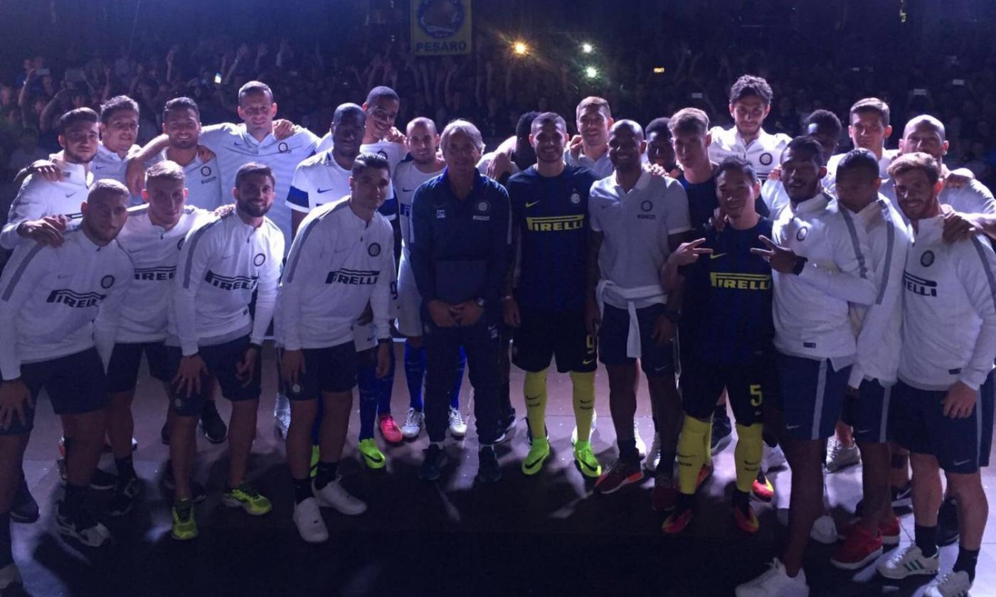 Inter, la presentazione della squadra. Mancini: 'Tifosi da Champions' FOTO