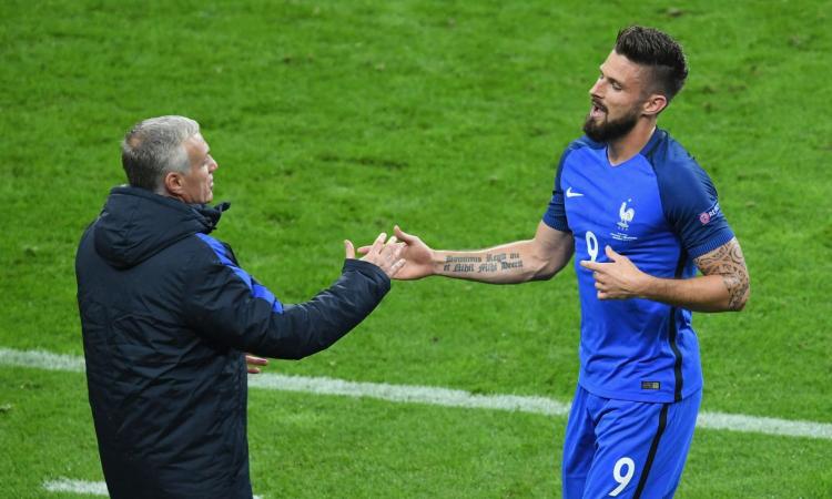 Francia, il vice di Deschamps su Giroud: ‘Si vede che ha la serenità e la gioia di giocare a calcio’