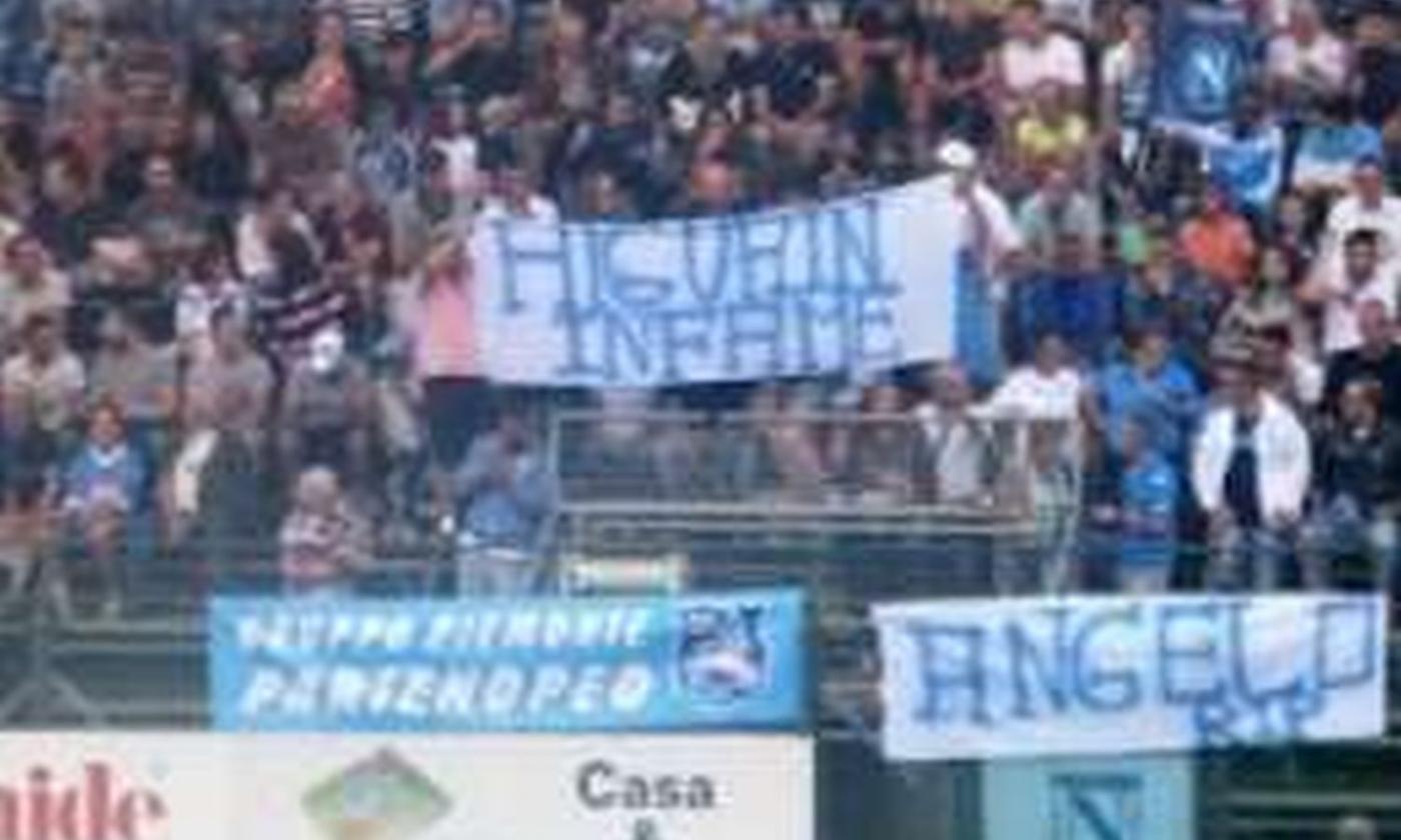 Napoli, rabbia e striscione contro Higuain. Maradona: 'Nessuno pensa ai tifosi, ma non è solo colpa sua'