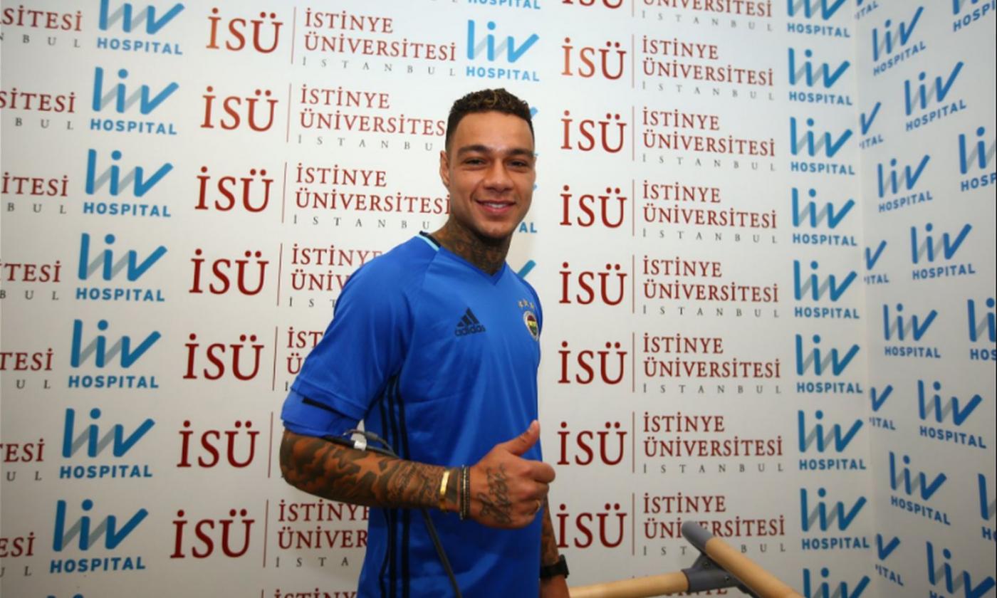 OFFICIAL: Roma target Van der Wiel joins Fenerbahçe