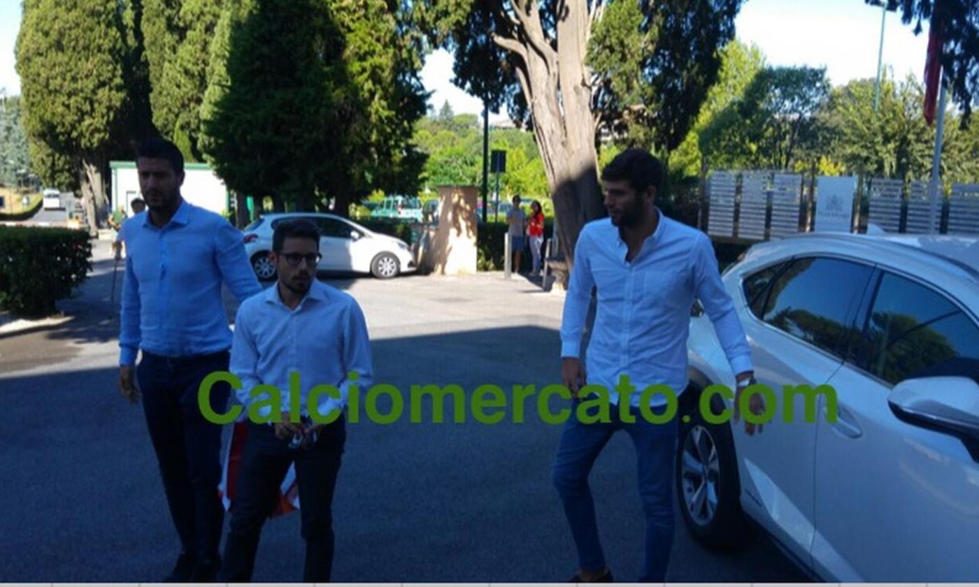 VIDEO Roma: Fazio a Villa Stuart per le visite mediche