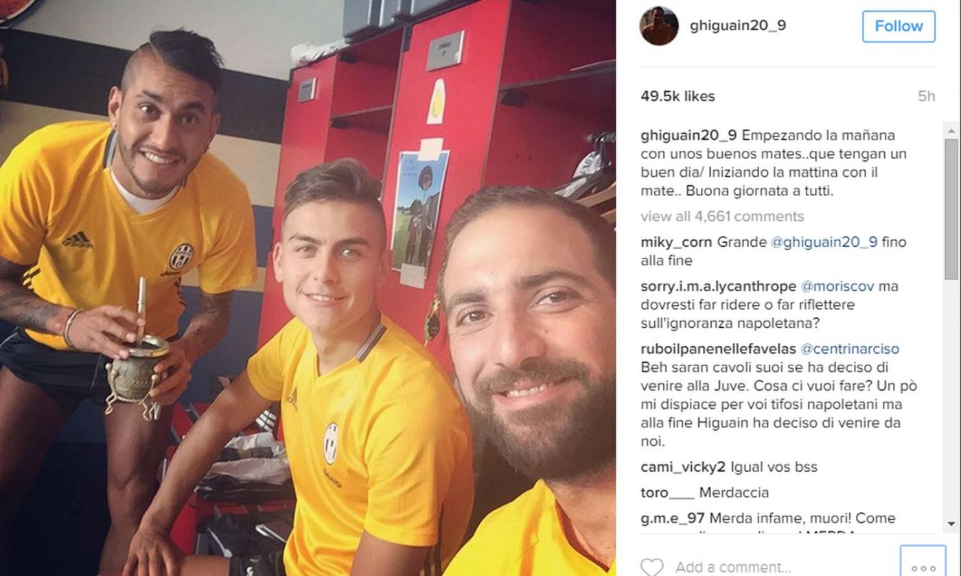 FOTO Higuain torna a sorridere con la Juve: scatta l'ira dei tifosi del Napoli 