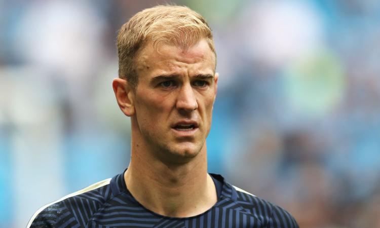 Watch Joe Hart arrive in Milan to talk to Chelsea officials over a summer move - Video