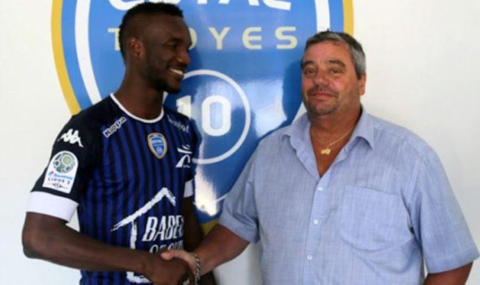 Troyes, Garcia: 'Nivet merita una statua!"