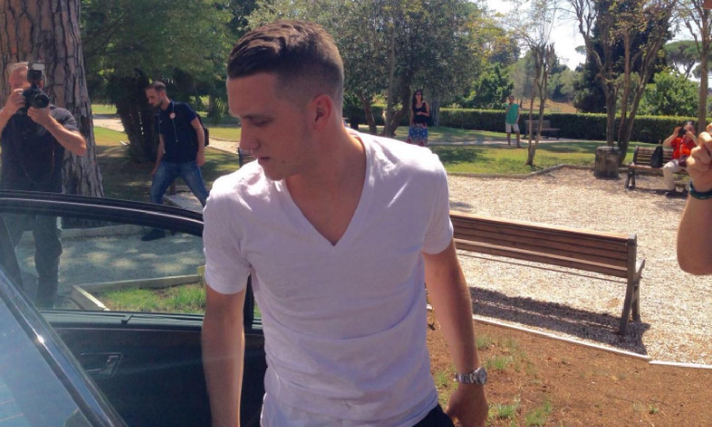 VIDEO Napoli, le visite di Zielinski