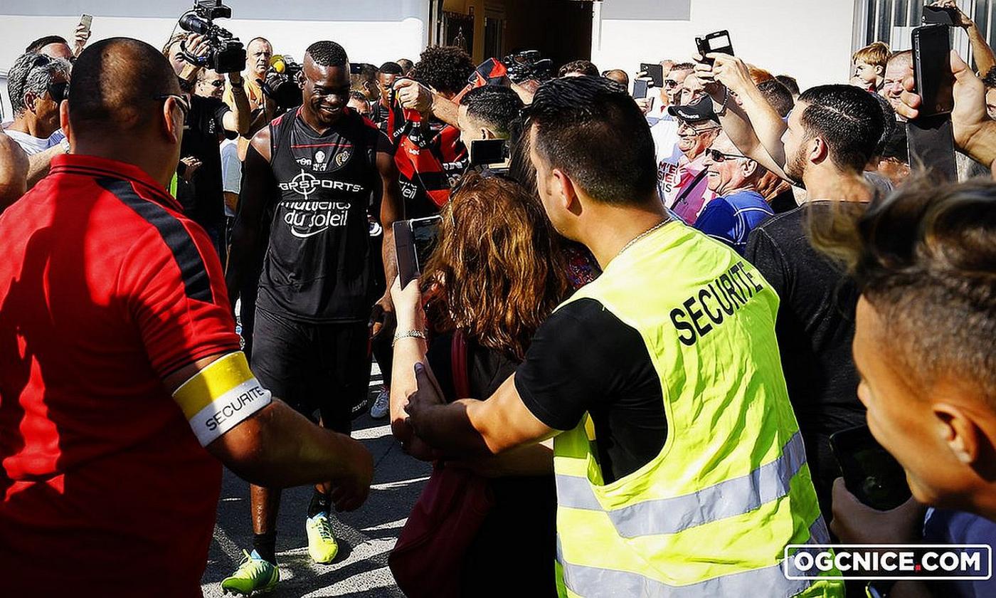 VIDEO: Balotelli-Mania explodes in Nice