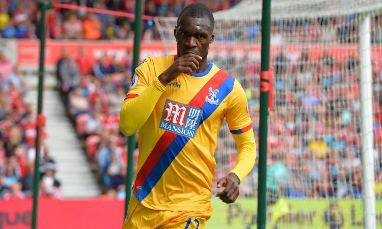 Benteke: no alla Cina, resta al Crystal Palace
