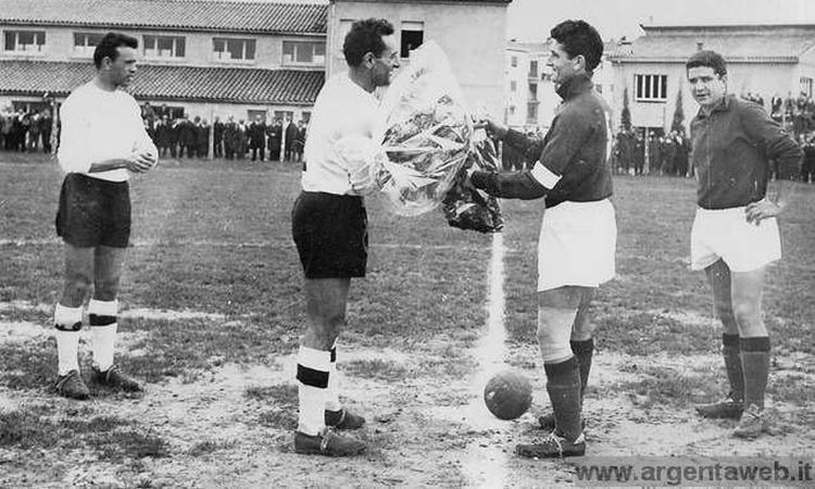 Genoamania: 126 volte auguri Grifone! Il calcio italiano ti deve tutto