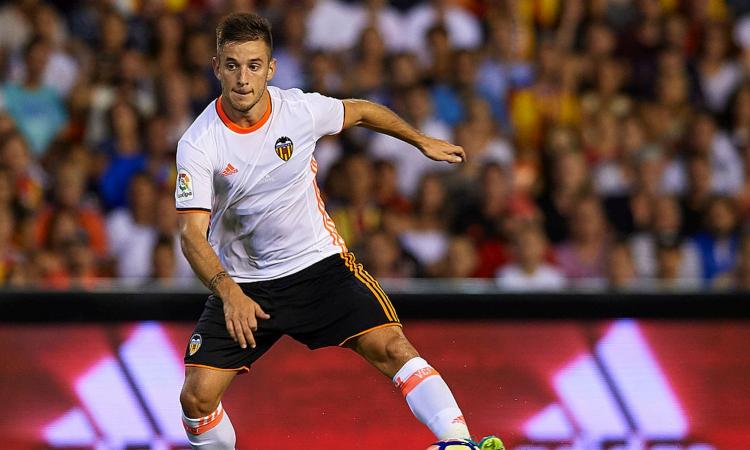 Valencia, UFFICIALE: via un centrocampista