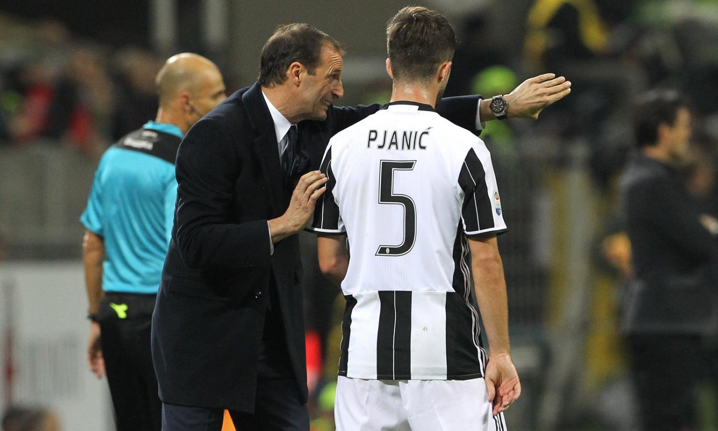 Juve, Pjanic: 'I am sorry for the red card...' - pics