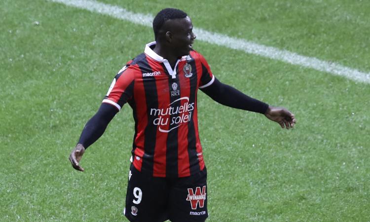 Balotelli sempre più lontano dall'Italia, è a un passo dal Borussia Dortmund