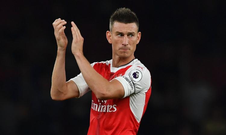 Milan, obiettivo Koscielny: altri 3 club su di lui