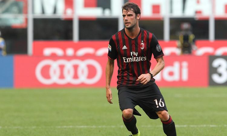 Bologna, non solo Sneijder: piace un centrocampista del Milan