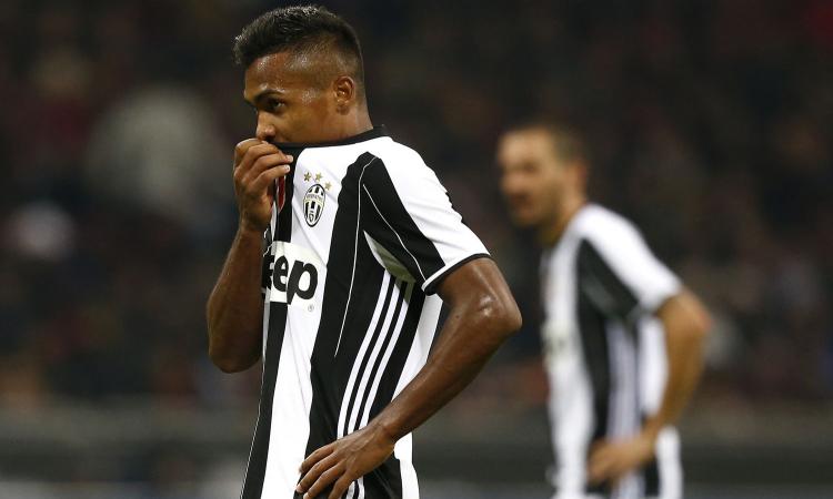 Alex Sandro può partire, ma solo alle condizioni della Juve...