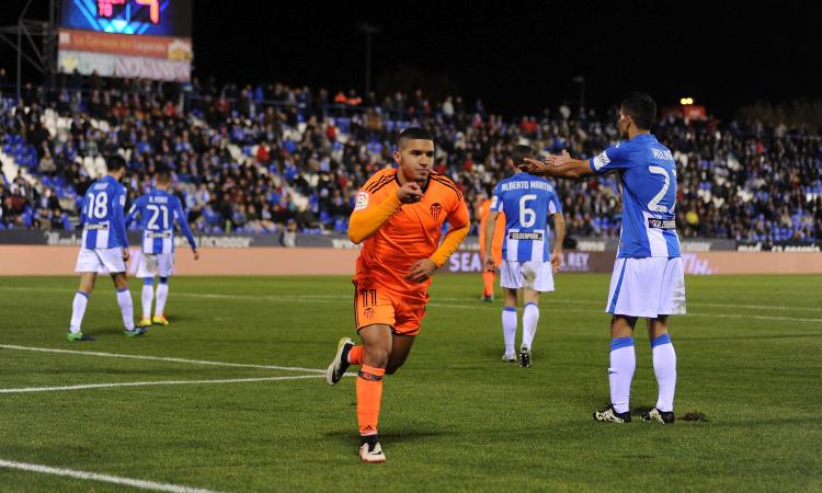 Valencia, UFFICIALE: Bakkali al Deportivo