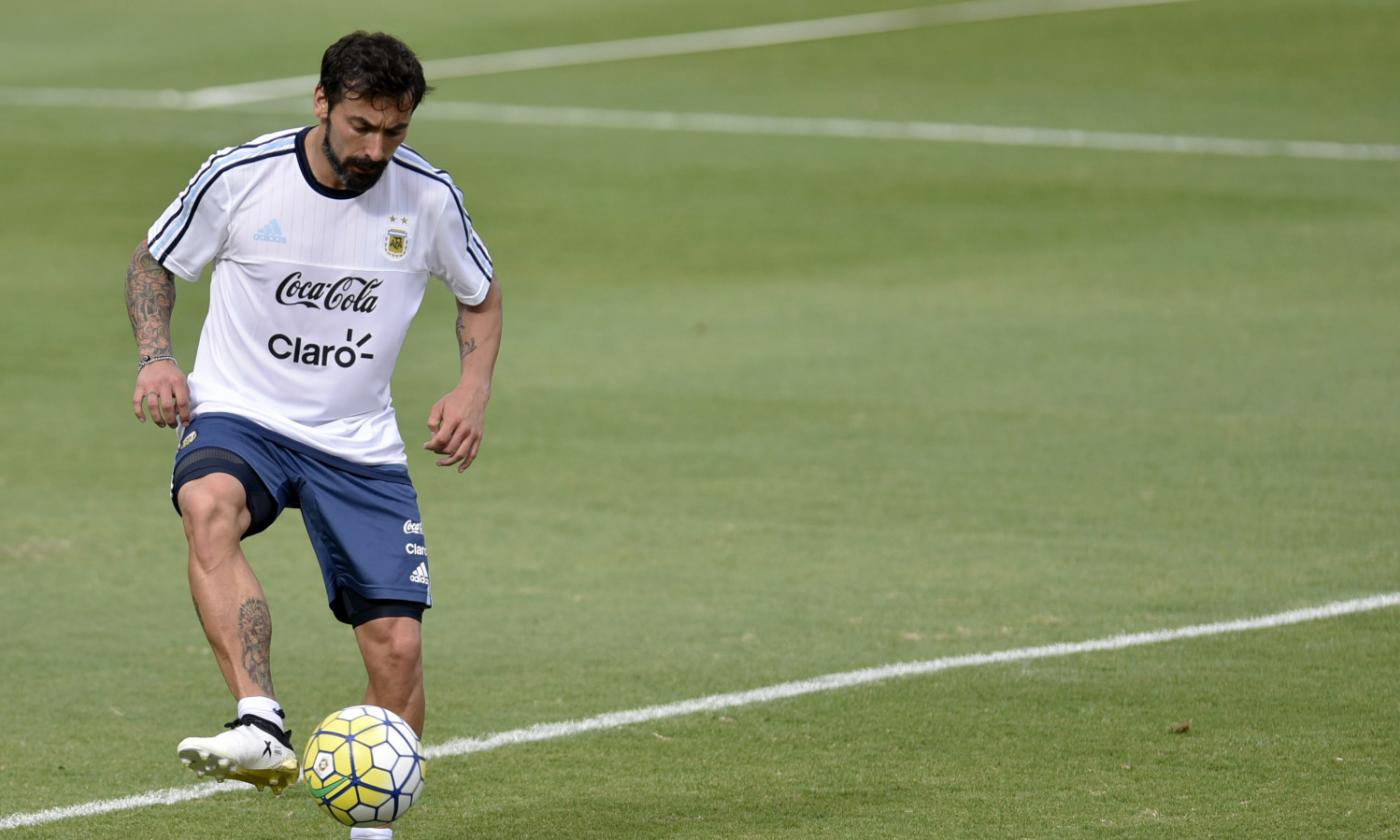 Ezequiel Lavezzi could make shock return to Europe