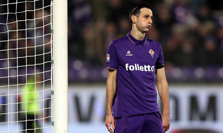 Kalinic tiene in scacco la Fiorentina. Cannavaro prepara il secondo attacco
