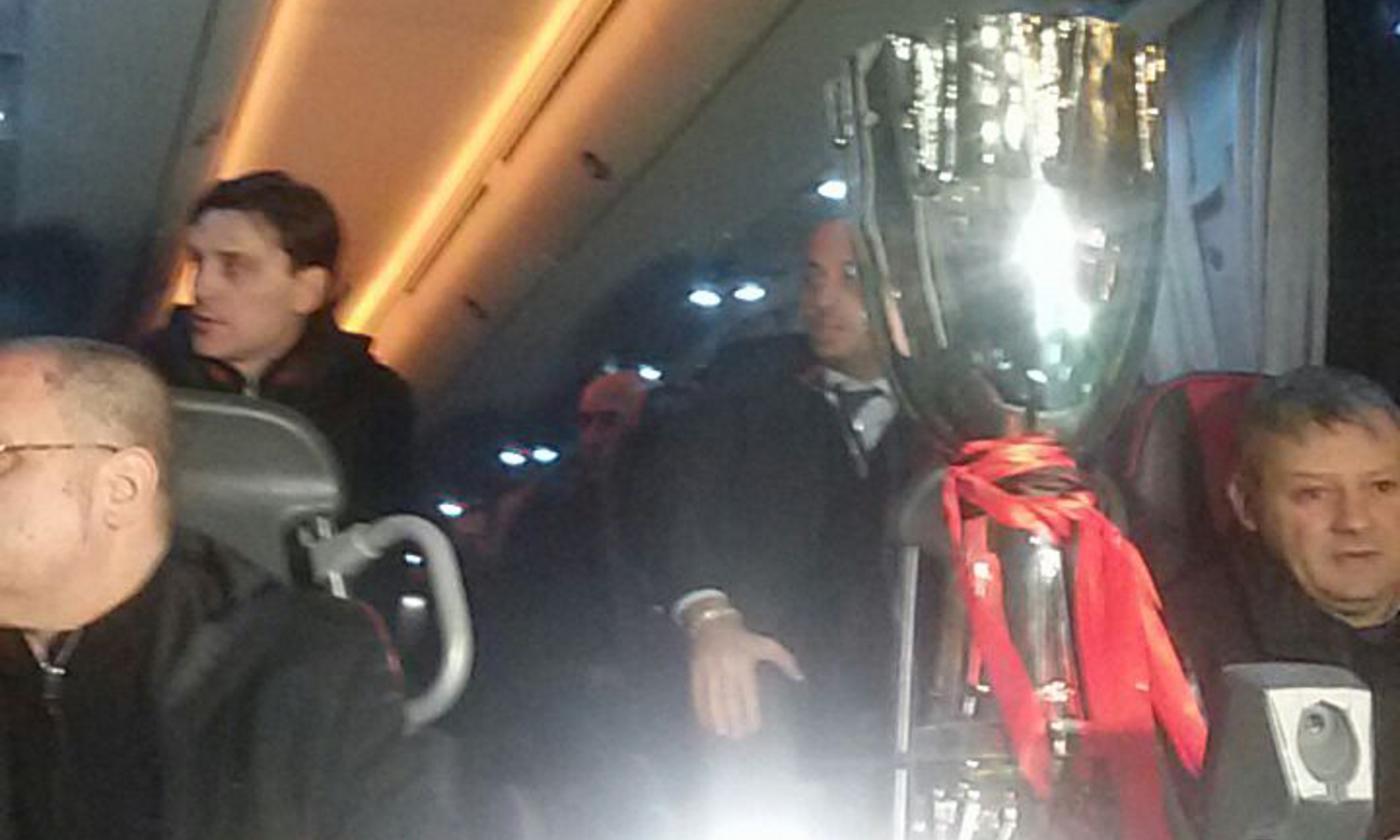 MILAN CAMPIONE: ecco i video dell'arrivo a Malpensa con la coppa