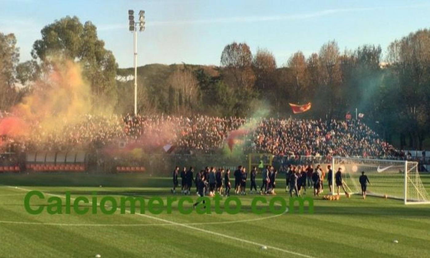 Bagno di folla per la Roma dopo il derby: 4mila al Tre Fontane VIDEO