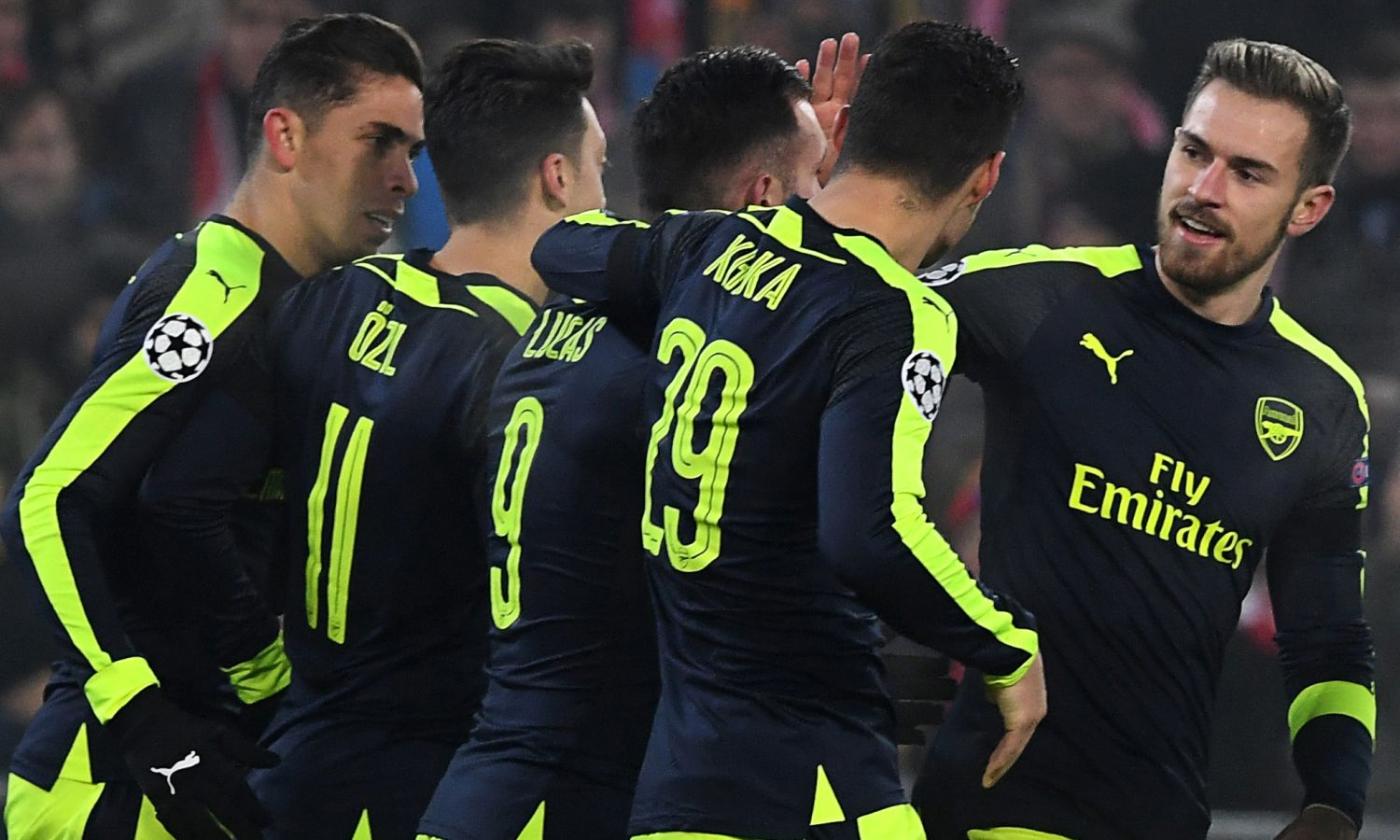 Champions: pari PSG, Arsenal primo nel girone. Poker Barcellona, 1-1 City