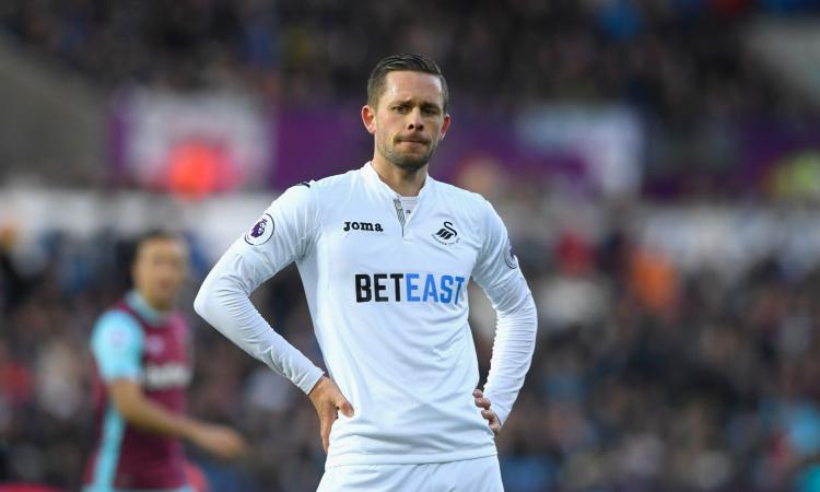 Leicester, piace un centrocampista dello Swansea