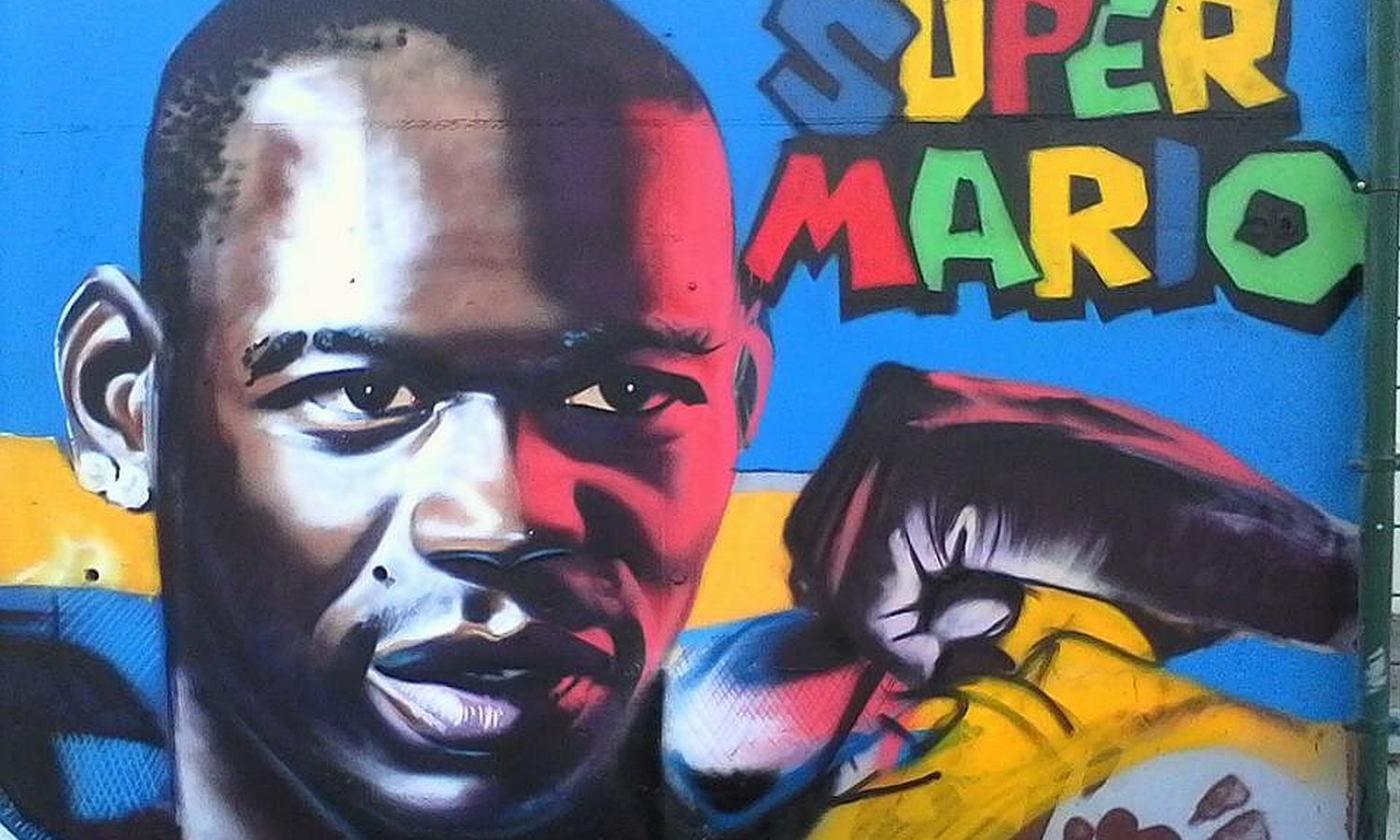 Nizza, Balotelli rimpiazza Ben Arfa anche nei murales della città FOTO