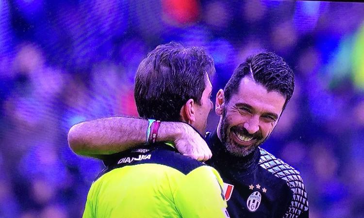 L'odiosa richiesta di licenziamento di Pistocchi dei leoni da tastiera