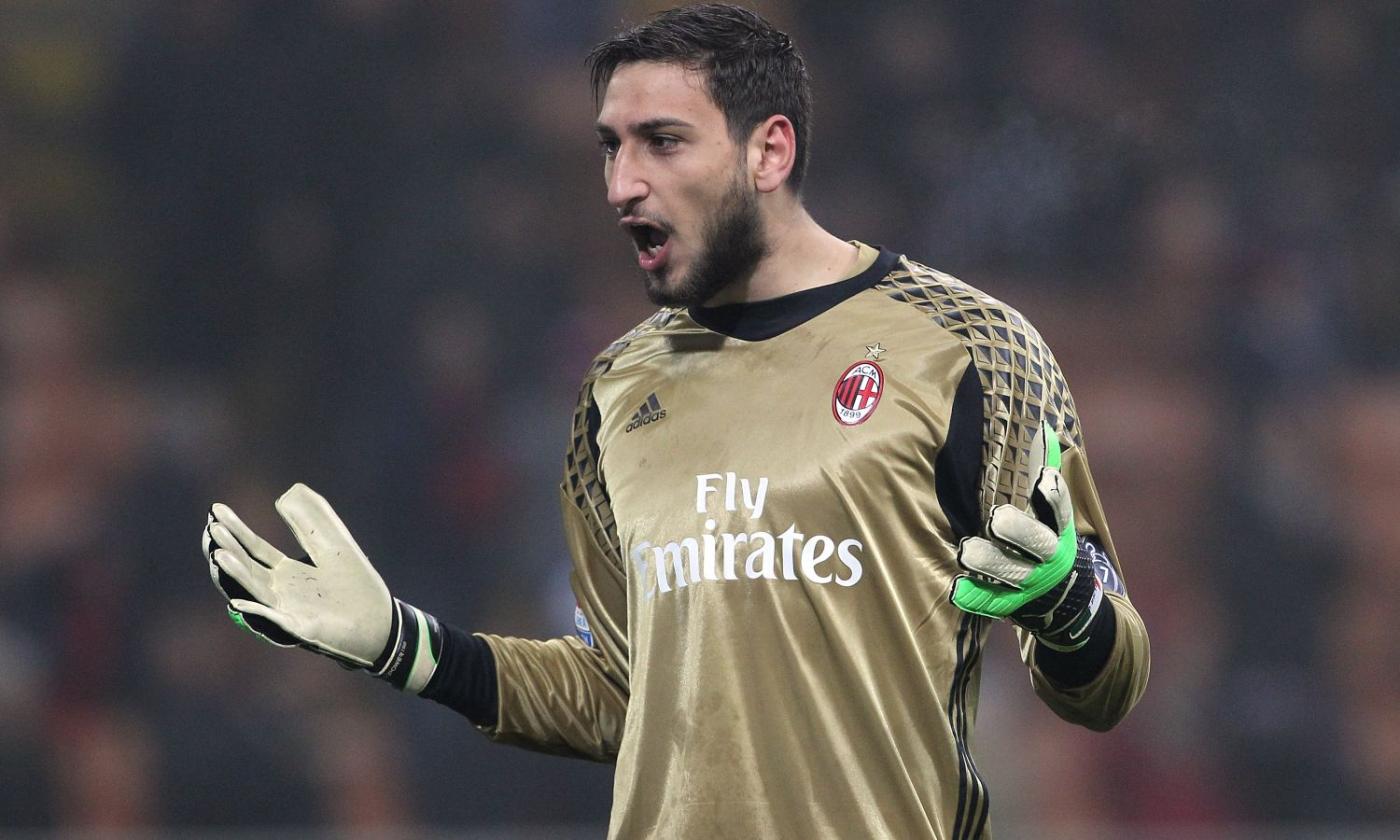 Milan, il pubblico acclama Donnarumma: 'Ce l'abbiamo noi'