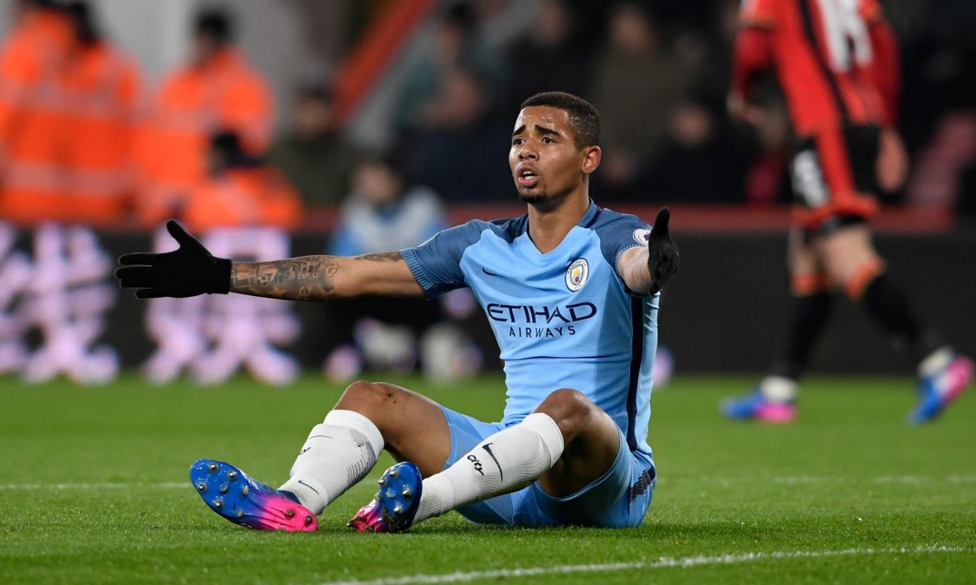 Man City, Gabriel Jesus operato FOTO