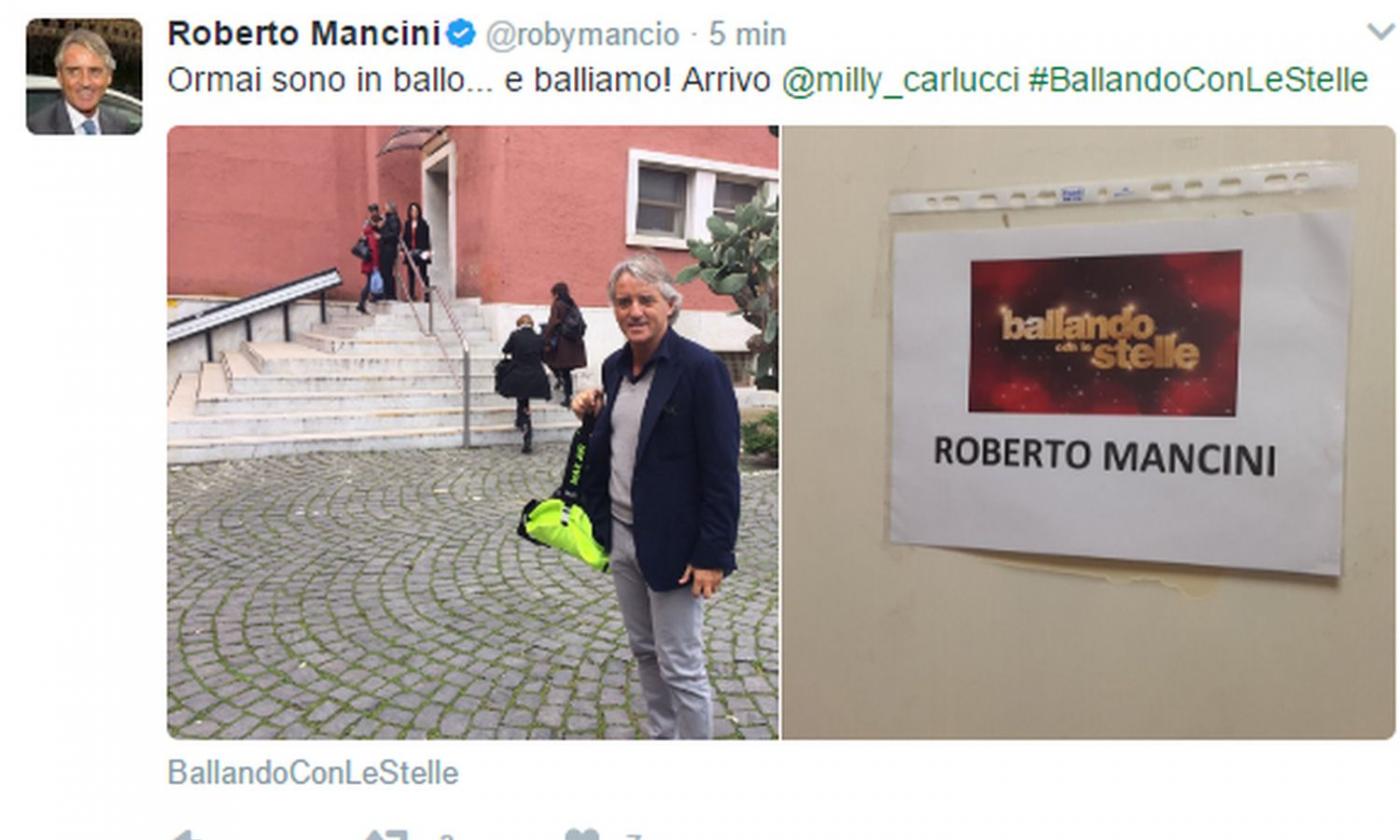 Mancini al Leicester? No, è a Ballando con le Stelle: 'Ormai sono in ballo, balliamo'. Poi il via alle danze VIDEO