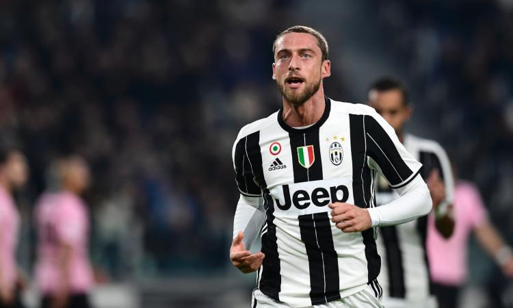 Juve, Marchisio ringrazia i tifosi: 'Vedervi lì per salutarci è stato unico ed emozionante'