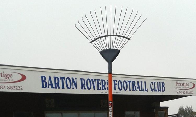Colpo in extremis del Barton Rovers: un acquisto... da 8 euro!