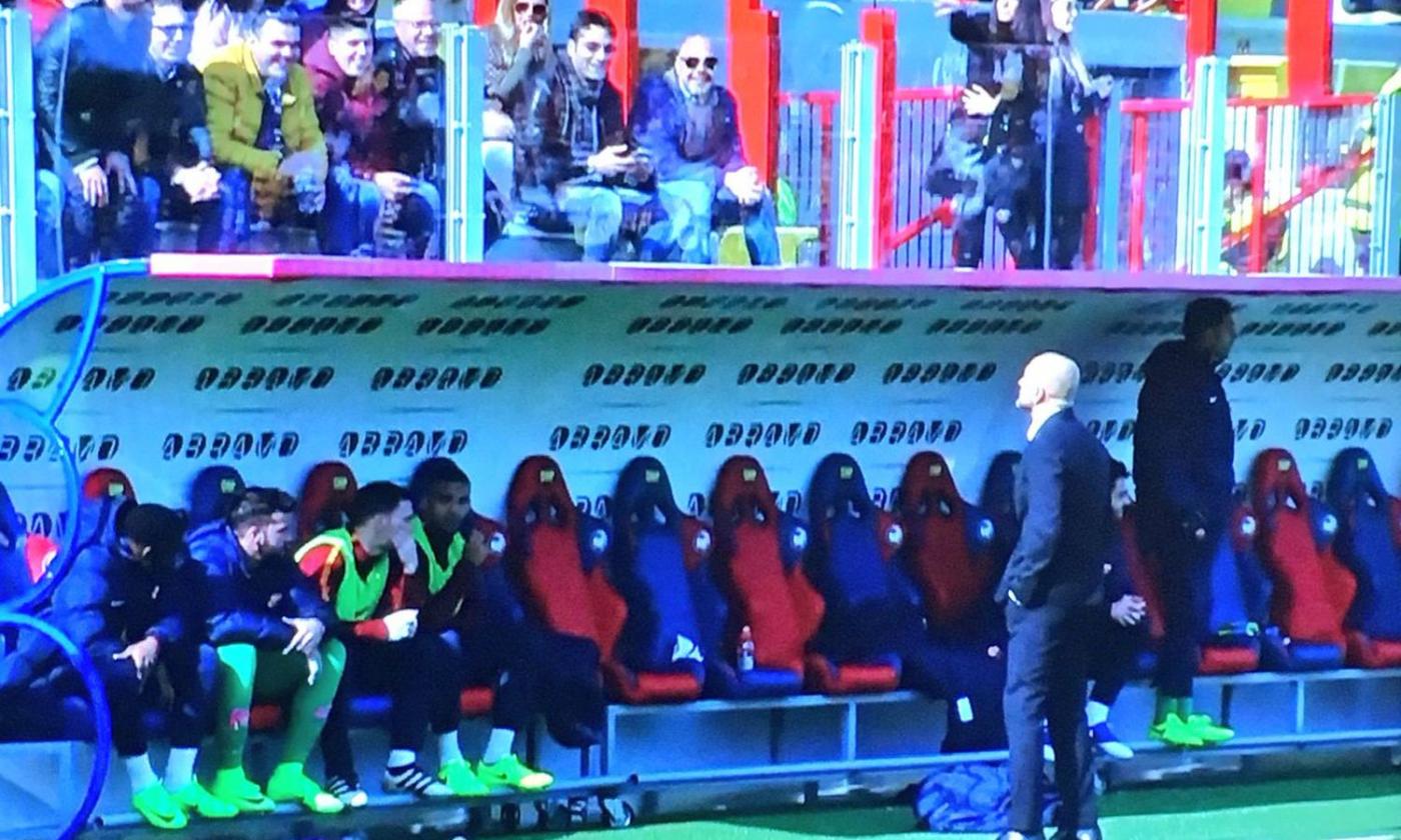 Un tifoso del Crotone lo insulta, Spalletti lo fissa per due minuti