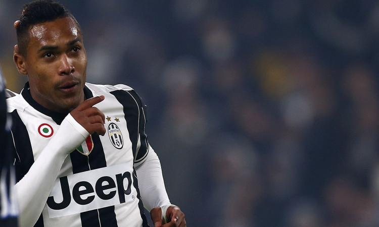 Juve, Alex Sandro dice no a City e Chelsea