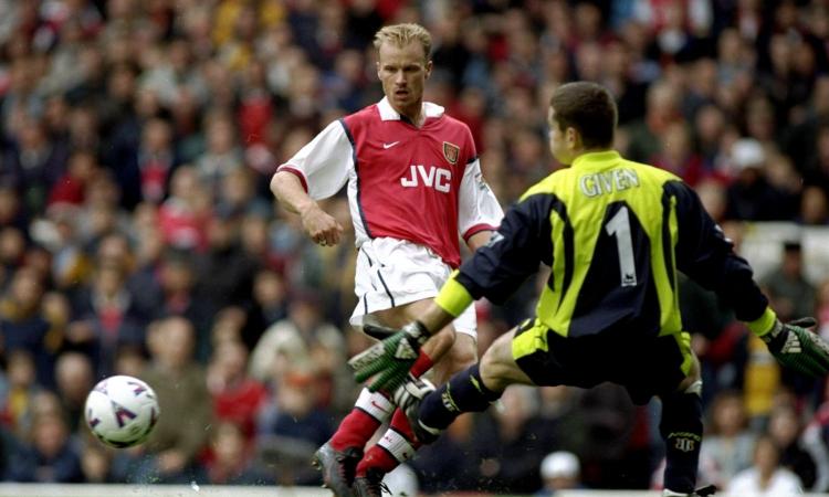 L'eterna bellezza del gol di Bergkamp e la sua mancata eredità all'Arsenal
