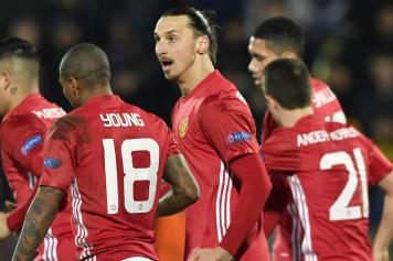 ibrahimovic, manchester united, 2016, 17, esulta,