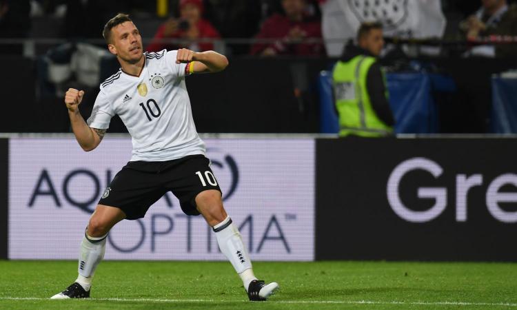 Podolski saluta il Galatasaray: 'Mi mancherete'